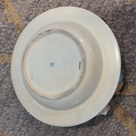 Goebel Hummel Boy and Bird Ashtray #166 TMK2 - Picture 3 of 9